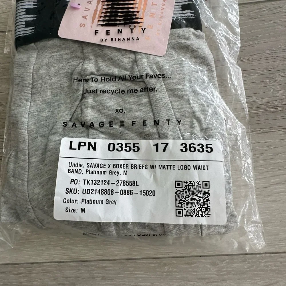 Savage X Fenty Boxer Briefs With Matte Logo Waistband Platinum Grey M NWT IN PKG